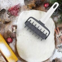 Pizza Docker Roller, Plastic Pizza Roller with Spikes, Dough Docker for Pizza Crust or Pastry Dough Kitchen Baking Tool